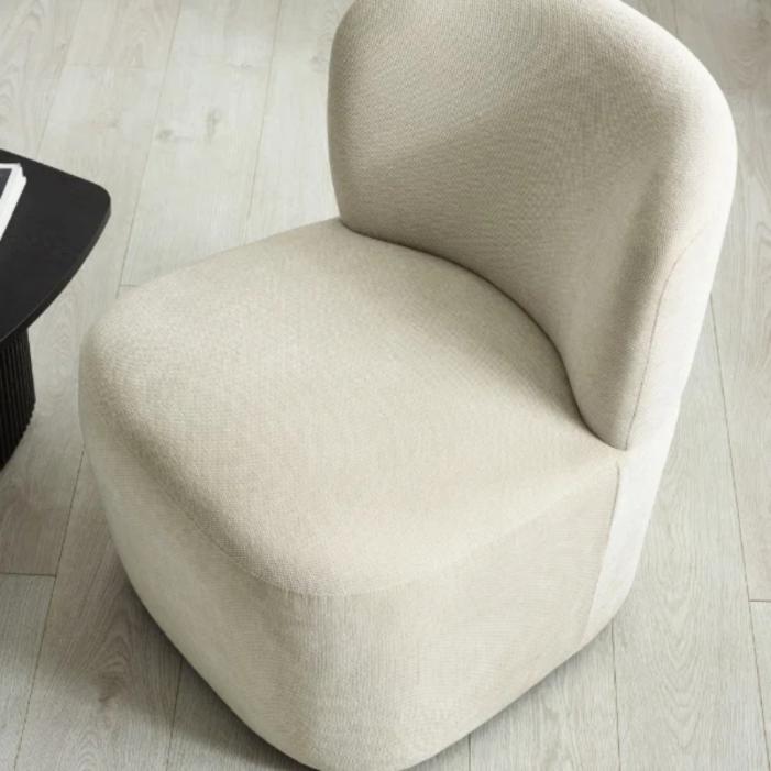 6694_furniture_Lunetta Accent Chair.jpg
